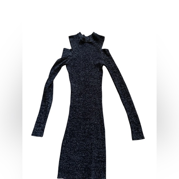 Set of 2 Bodycon Dresses – Fashion Nova Small + Dynamite XS/Small - Picture 11 of 11